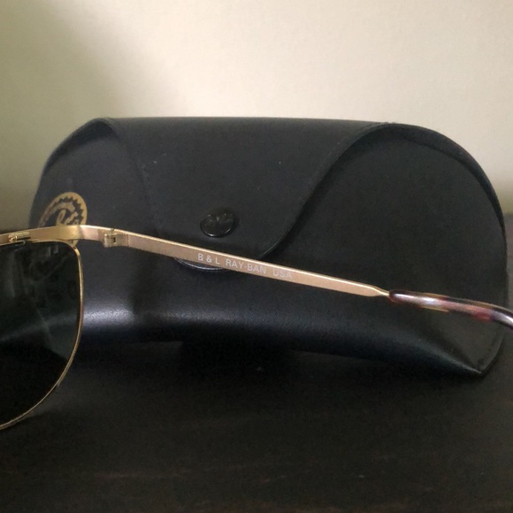 Vintage Ray-Ban Olympian Matte Gold Frame sunglasses with case - Picture 9 of 16